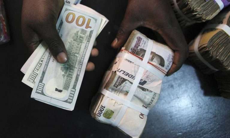 Dollar supply rises to $11bn, naira closes 1,572/$
